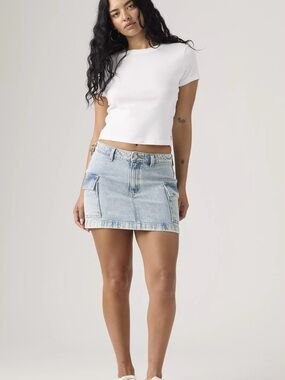 Levi’s 94 CARGO MINI SKIRT $60 NWT SIZE 31